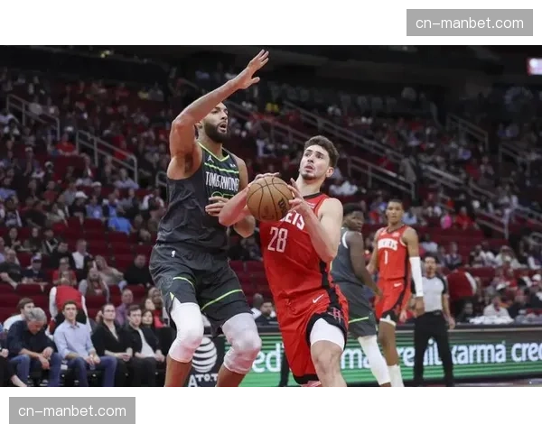 火箭申京防守改造显乌度卡功力 联防体系弥补移动速度短板