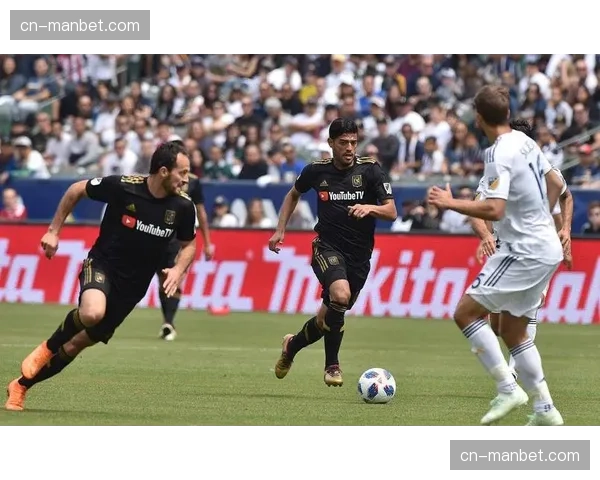 洛杉矶FC中卫位置存隐忧 朗伤愈后搭档人选仍未确定